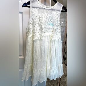 Umgee Women’s Embroidery Halter Casual Sleeveless A-Line Mini Dress. Size M